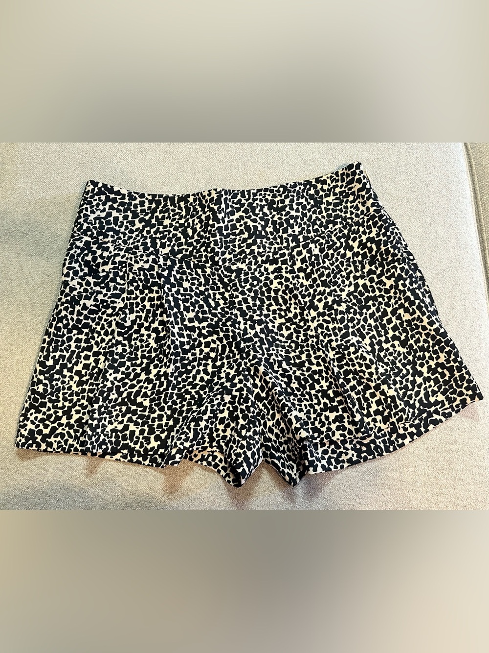 LOFT Black and Cream Leopard Print Skort Shorts